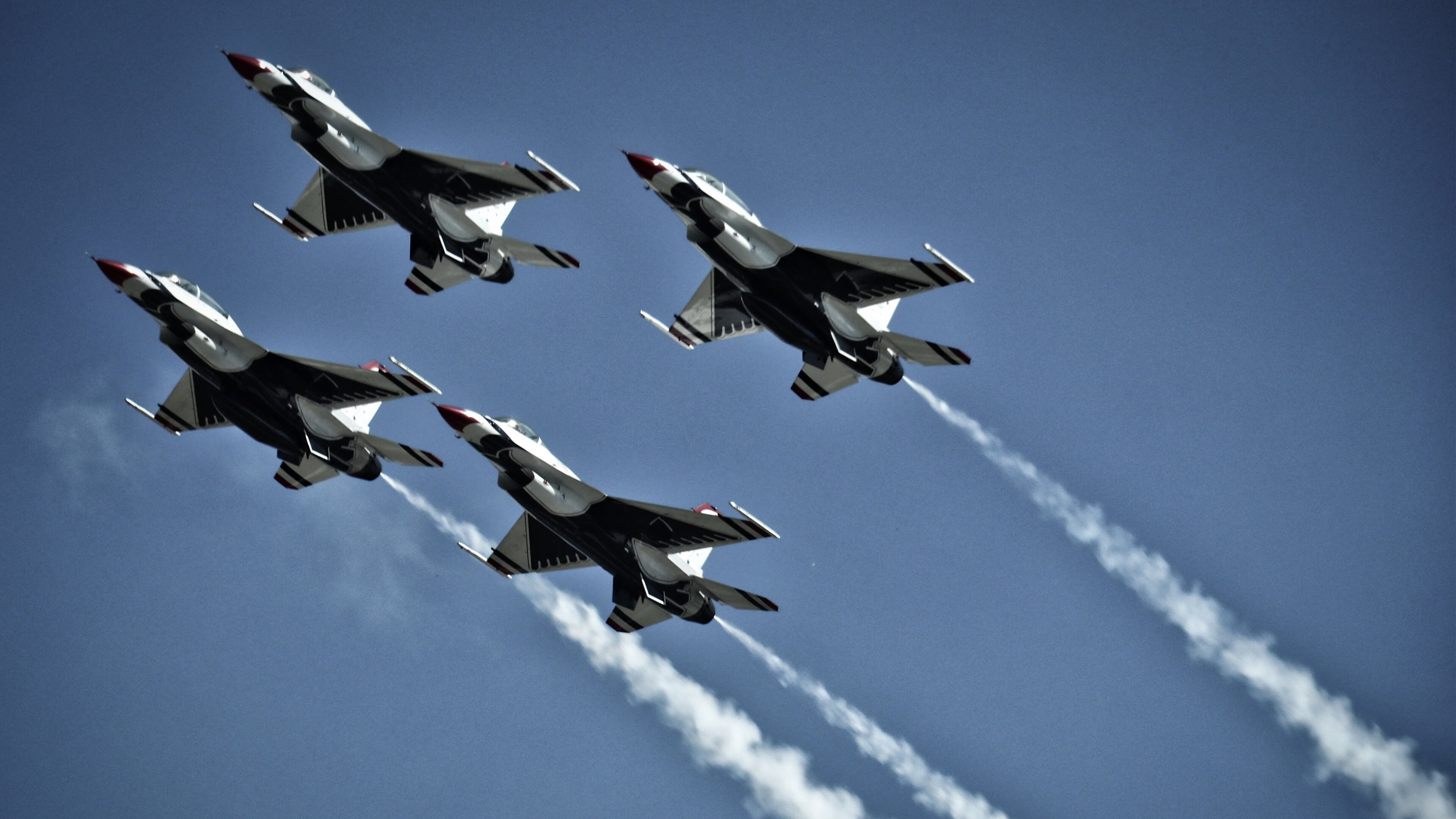 开运体育电脑版-中国足球明星球员形象管理与社会责任结合，中国足球明星事迹